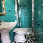 Goldencube Guest house 3*